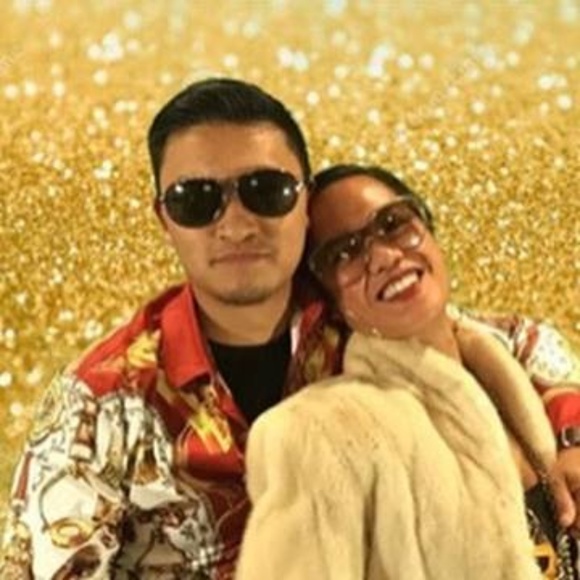 Meet your Posher, Olivia - Picture 1 of 1